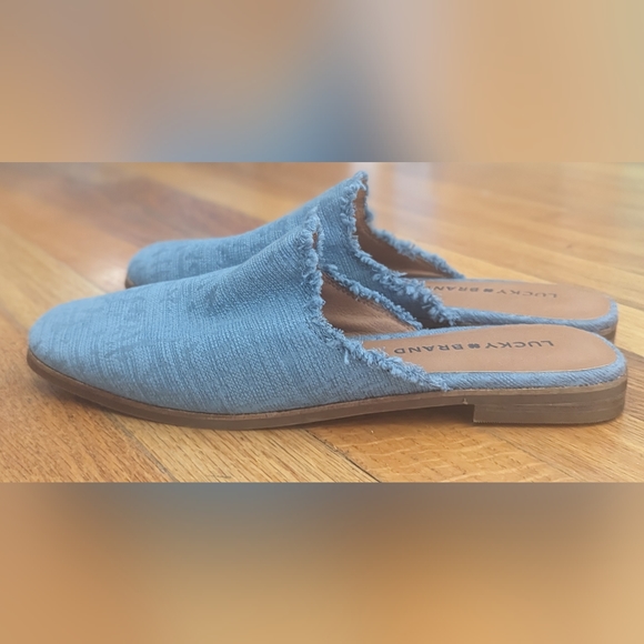 NWOB Lucky Brand Colley Sherling blue textile upper w/cute pattern & frayed - Picture 4 of 7